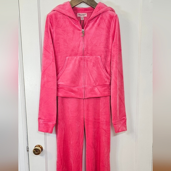 New✨️ Juicy Couture Tracksuit Set - Picture 15 of 15